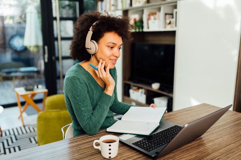A seamless transition: client care to administration in social work